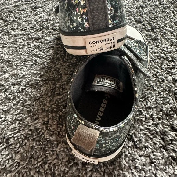 Kids Converse Glitter Sneaker with Velcro Straps Size 10 - Picture 6 of 7
